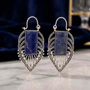 Grandes boucles d'oreilles pendantes de créateur en laiton plaqué or 14 carats, forme carrée, avec pierre précieuse Lapis Lazuli bleu, tendance - Product Image 3