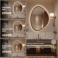 Miroir mural de haute qualité en bois massif avec cadre irrégulier pour salle de bain et entrée, design moderne, pour projets hôteliers, vente en gros