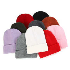 Gorro de Punto Acrílico Unisex con Forro de Satén, Gorro Cálido y Holgado para Adultos con Bordado, Protección para el Cabello, Color Sólido, para Ciclismo y Uso Diario - Product Image 2