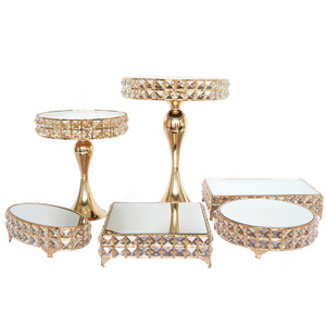 Nuevo Juego de Soportes para <span class=keywords><strong>Pastel</strong></span> de Dos Niveles de Metal Dorado y Cristal para Decoración de Pasteles en Eventos como Ramadán, Bodas y Cumpleaños - Product Image 3