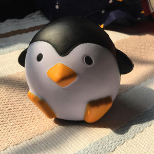 Nuovi Squishies a Forma di Pinguino, Morbidi Giocattoli Antistress Kawaii a Lenta Risalita - Product Image 3