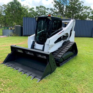 Cargadora compacta Bobcat de alta calidad, tipo oruga, blanca, con cucharón, para construcción y uso agrícola - Product Image 1