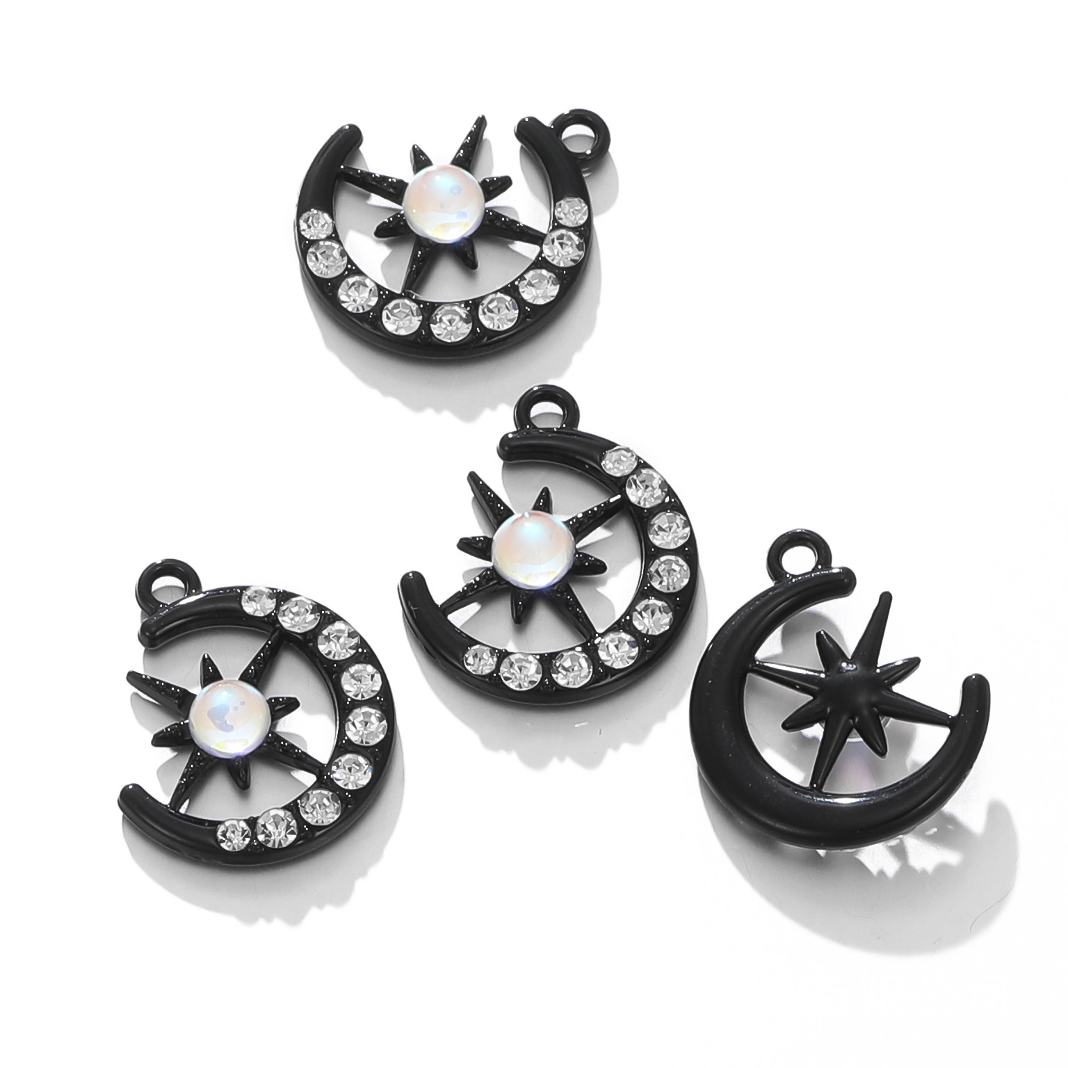 One black diamond (approx. 17*20mm)