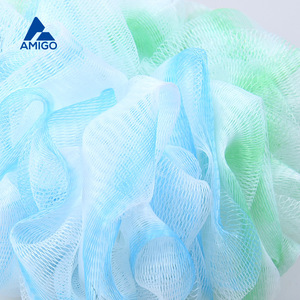 Éponge de bain Amigo 50g, boule en maille douce bicolore pour le frottement du dos et la formation de mousse - Product Image 2