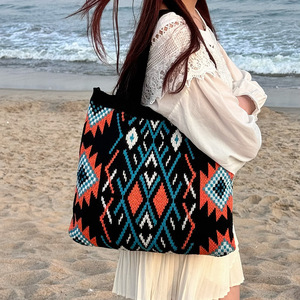 Bolso de Mano de <span class=keywords><strong>Mujer</strong></span> Estilo Étnico con Texto Secreto Transfronterizo, Bolso Tote de Poliéster de Moda con Tejido de Dos Capas y Cierre Abierto de Gran Tamaño - Product Image 1