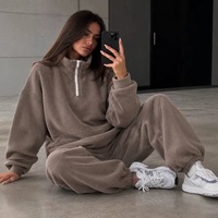 Ensemble survêtement femme gris oversize doublé sherpa, sweat-shirt à demi-zip à manches longues et pantalon large