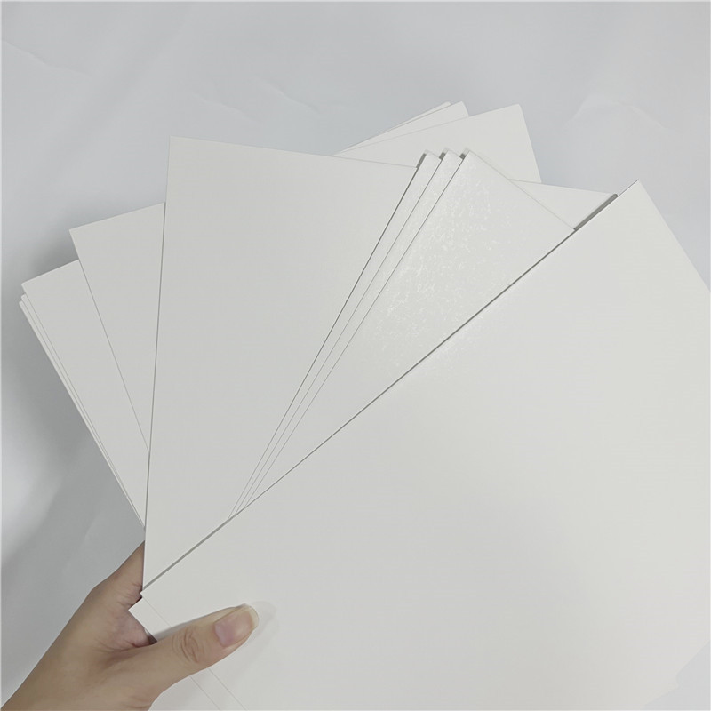 180g/210g Top Coated Thermal Paper Cardboard for Airline Boarding Pass Printing Materials