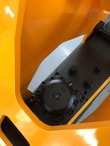 Martillo Hidráulico SOOSAN SB81A, Cincel de 140 mm, Tipo Lateral, Silencioso, Eficiente para Demoler Rocas Duras, para Excavadoras Pesadas de 18-26 Toneladas - Product Image 3