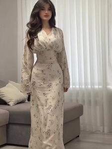 Find Long Dress with Sleeve Islamic - Elegant & Modest Find Long Dress with Sleeve Islamic - Elegant & Modest