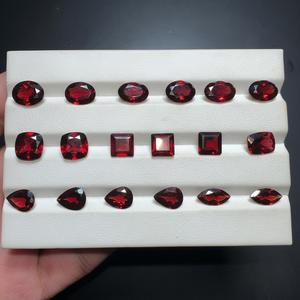 Pierre précieuse grenat du Mozambique de la plus haute qualité Mélange de grenat du Mozambique Pierre cultivée en laboratoire Grenat du Mozambique Pierre précieuse en gros - Product Image 1