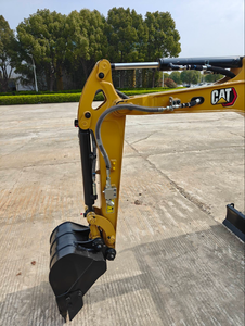 รถขุดขนาดเล็ก Cat 301.7 แบบไฮดรอลิก พร้อมอุปกรณ์ขุดเจาะดิน  ได้รับการรับรองมาตรฐาน CE - Product Image 4
