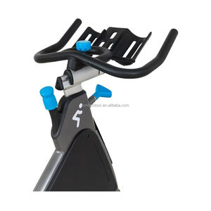 Vélo de spinning commercial robuste avec volant d'inertie de 18 kg, équipement de fitness professionnel pour salle de sport, vélo d'exercice de spinning commercial - Product Image 3