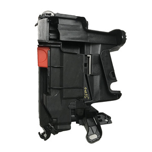 Cerradura de Plástico para Compartimento del Motor Mercedes-Benz Clase CLA W117 W246 2465403803 Pieza Moldeada por Inyección ABS - Product Image 1