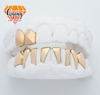 Grillz personnalisés à facettes coupées en angle, pour dents supérieures et inférieures, en or poli, style crocs aigus, bijoux de bouche Hip Hop