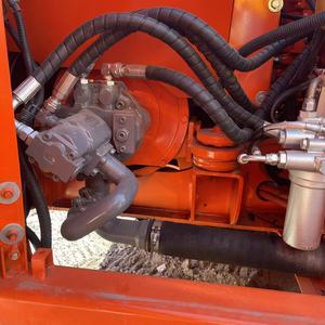 Excavatrice Hitachi ZX60 à économie de carburant avec cabine CRES, certifiée CE pour la finition des pentes - Product Image 5