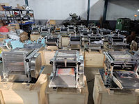 Machine industrielle automatique à tortillas de maïs en acier inoxydable avec moteur pour tacos mexicains et pains plats |   Transformation des céréales à usage commercial