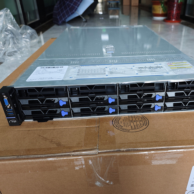 NEW 2U Rack Server Intel Xeon Silver 4210R 64GB DDR4 3.5-inch Hot Swap HDD Stock