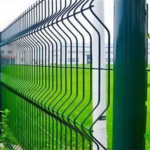 Panel de Malla de Alambre Soldada Curvada en 3D de Alta Calidad con Revestimiento de PVC de 50x200 mm <span class=keywords><strong>para</strong></span> Granja - Product Image 3