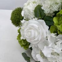 LUYI Handgefertigtes Hochzeits-Blumenarrangement Künstlicher Calla-Lilien-Strauß Weiß-Grüne Rose Hortensie 50cm Blumenball Tischdekoration