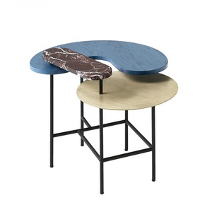 Table basse d'appoint créative unique de luxe léger tout en métal de type utilisation de la table bureau maison chambre restaurant ronde fabriquée en inde - Product Image 1