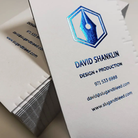 Cartes de visite en papier d'art gaufré et estampé à l'or avec impression numérique quadricolore de qualité supérieure