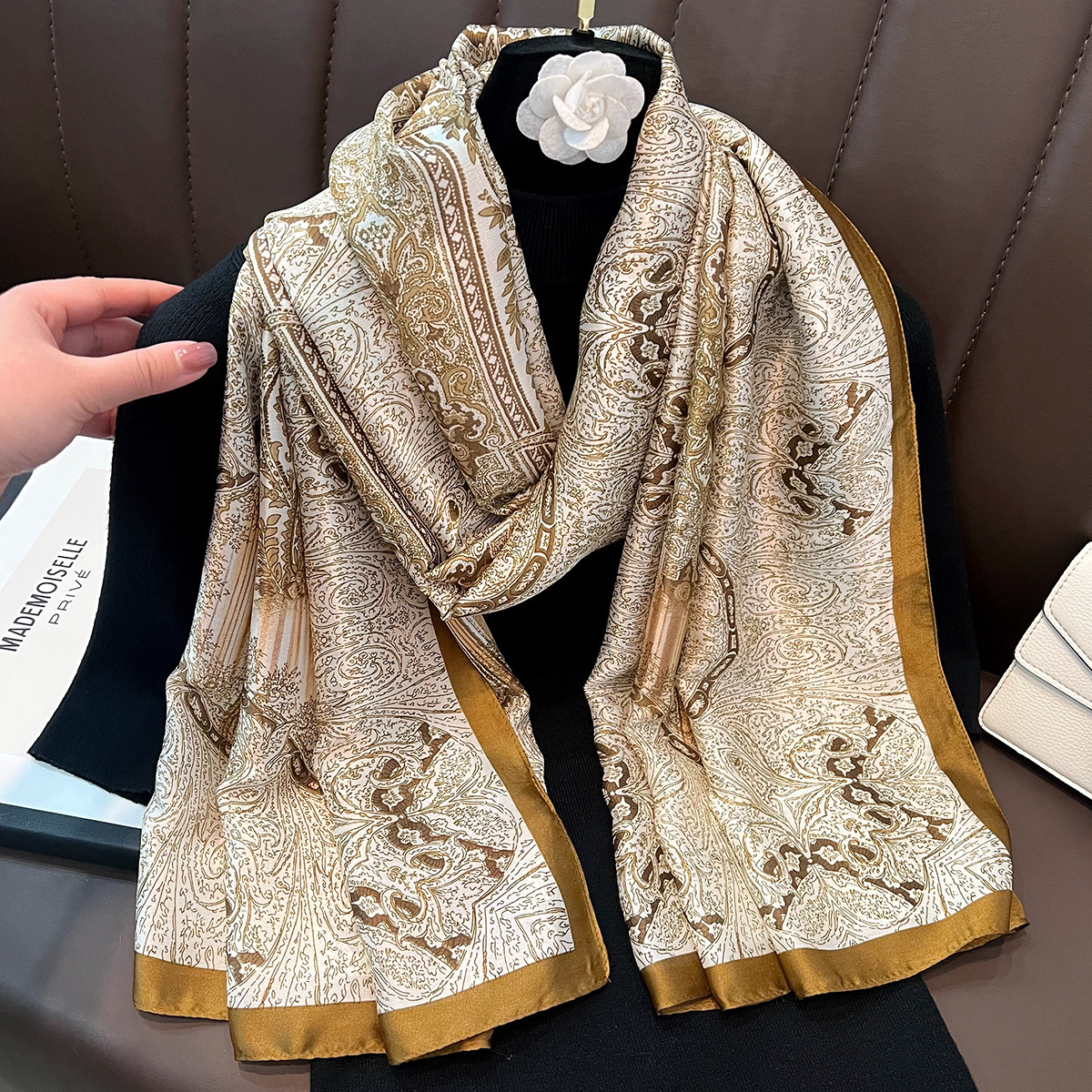 eaphi INDIA PATTERN SATIN SCARF ベージュ Wholesale New Design 90x180cm Satin Scarf for Women