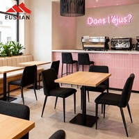 Design d'intérieur moderne pour hôtels et restaurants, tables et chaises, chaises de restaurant rembourrées, chaises empilables en tissu pour café
