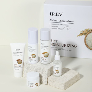 <span class=keywords><strong>Le</strong></span> <span class=keywords><strong>plus</strong></span> populaire Ensemble de soins de la peau blanchissant au riz anti-<span class=keywords><strong>âge</strong></span> pour tous les types de peau Ensemble de soins de la peau hydratant et nourrissant en profondeur - Product Image 3