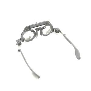 เลียงโยว ออพโตเมทรีกรอบแว่นตาแบบเต็มกรอบ ทรงสี่เหลี่ยม ไทเทเนียม ปรับได้ เปลี่ยนเลนส์ได้ สำหรับผู้ใหญ่ ทุกเพศ UTF5470 - Product Image 2