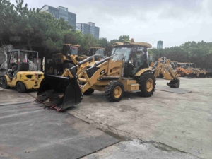 Used Caterpillar 420F Backhoe Loader | Original CAT 420F 4x4 Loader Digger | Perfect Working Condition for Construction - Product Image 5