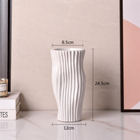 Ensemble de 3 vases en céramique côtelée couleur liège, lignes ondulées, style moderne minimaliste, finition mate, sculpturale, pour décoration de salon, fleurs séchées, cadeau