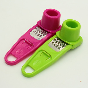 Molinillo de ajo Chef Season Show, color rosa y verde, con cuchilla de acero inoxidable, para cocina, hierbas y especias. - Product Image 1