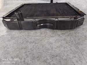 Radiador de camión de sistema de refrigeración de automóvil de Venta caliente de fábrica para radiador de núcleo de cobre 1301010 de 3 filas OEM-53 - Product Image 3