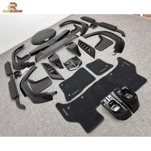 Kits de carrosserie en fibre de carbone sèche style urbain pour Land Rover 90 110 Defender 2020-2024 : Garde-boue, Cache-roue arrière, Jupes latérales, Spoiler - Product Image 3