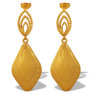 ต่างหูทรงเรขาคณิตรูปสี่เหลี่ยมขนมเปียกปูน 18k ชุบทองเหล็กไทเทเนียมเครื่องประดับสำหรับงานปาร์ตี้ของผู้หญิง EH199 - Product Image 5