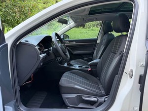 Volkswagen <span class=keywords><strong>Touareg</strong></span> 2019 200TSI DSG Starry Full Edition, Auto Usado a Precio Accesible - Product Image 4
