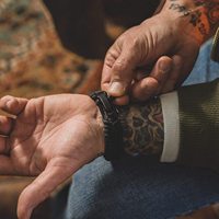 Nouveau Produit 2023-2026 – Bracelet Paracorde de Camping Tendance avec Manille Personnalisée