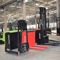 Chariot élévateur vertical autopropulsé entièrement électrique de haute qualité, capacité 1,5 à 2 tonnes, pour entrepôt, avec levage alimenté par batterie