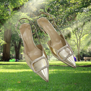 Sandales d'été sexy à talon fin et bas, en cuir métallisé avec accents en cristal, bout pointu et bride réglable, respirantes, idéales pour les soirées - Product Image 2