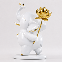 Sculpture d'éléphant blanc en résine personnalisée avec motif de lotus doré, résistante à la corrosion, logo personnalisé pour la décoration d'hôtels, de centres commerciaux et de jardins