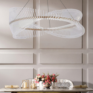 Eleganter, Endlos Schleifender, Hochtransparenter Acryl-Kronleuchter mit LED-Goldakzenten für Luxus-Wohnungen und Hotelprojekte - Product Image 1