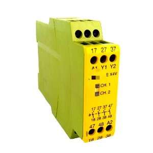 Controlador PLC PZE X4V 224VDC con 4 Relés de Seguridad Fijos de 24V 2W para la Industria - Product Image 1