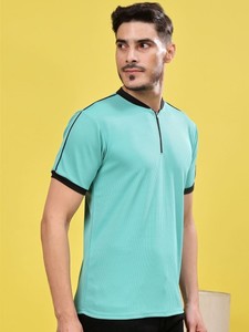 Camiseta con cuello mandarín liso para hombre, camiseta ajustada, producto a granel hecho a mano personalizado - Product Image 3