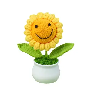 Hand-knitting mini potted crochet yarn finished products DIY smiling sunflower flower home office ornaments