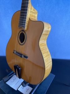 Yunzhi thủ công Đàn <span class=keywords><strong>Guitar</strong></span> Acoustic GYPSY 7 Dây 16 inch flamed Maple Hollow cơ thể màu sắc ban đầu vân sam Top mun kết thúc H-S-S - Product Image 3