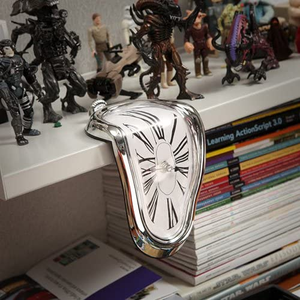 Orologio da Parete Creativo Effetto Sciogliere, Decorazione Casa, Regalo, Stile Surrealista <span class=keywords><strong>Salvador</strong></span> Dalí, Orologio Distorto Surreale - Product Image 4