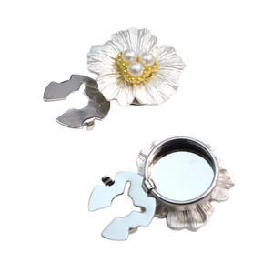 Copri Bottoni Decorativi Eleganti in Ottone per Camicie e Abiti da Donna, Copribottoni Floreali Rimovibili per Polsini - Product Image 3