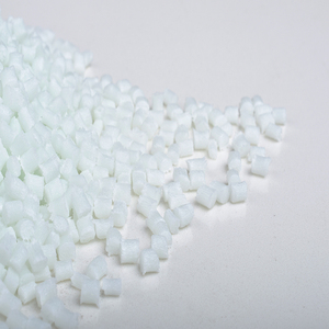 Gránulos de Elastómero Termoplástico (TPE/TPR) Resistentes al Aceite y a la Fatiga, Flexibilidad Similar al Caucho, Procesabilidad Plástica, -40°C +125°C - Product Image 1