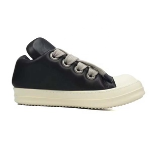 Sneakers <span class=keywords><strong>da</strong></span> Uomo di Lusso 2026 di Alta Qualità con Lacci Jumbo, <span class=keywords><strong>in</strong></span> <span class=keywords><strong>Pelle</strong></span> Nera con Fodera <span class=keywords><strong>in</strong></span> Mesh, <span class=keywords><strong>Scarpe</strong></span> Casual con Rialzo Interno, Design Esclusivo OEM - Product Image 4