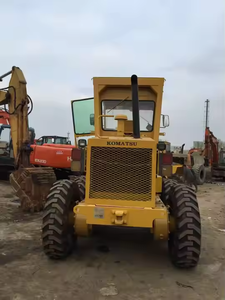 Japón hizo Komatsu GD611A motoniveladora tractor de construcción de carreteras, bonita pintura Komatsu 611A motoniveladoras en China GD611 GD305 - Product Image 2
